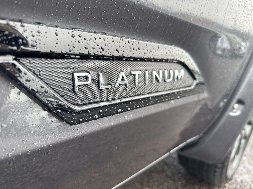 Used 2024 Toyota Tundra Platinum image 9