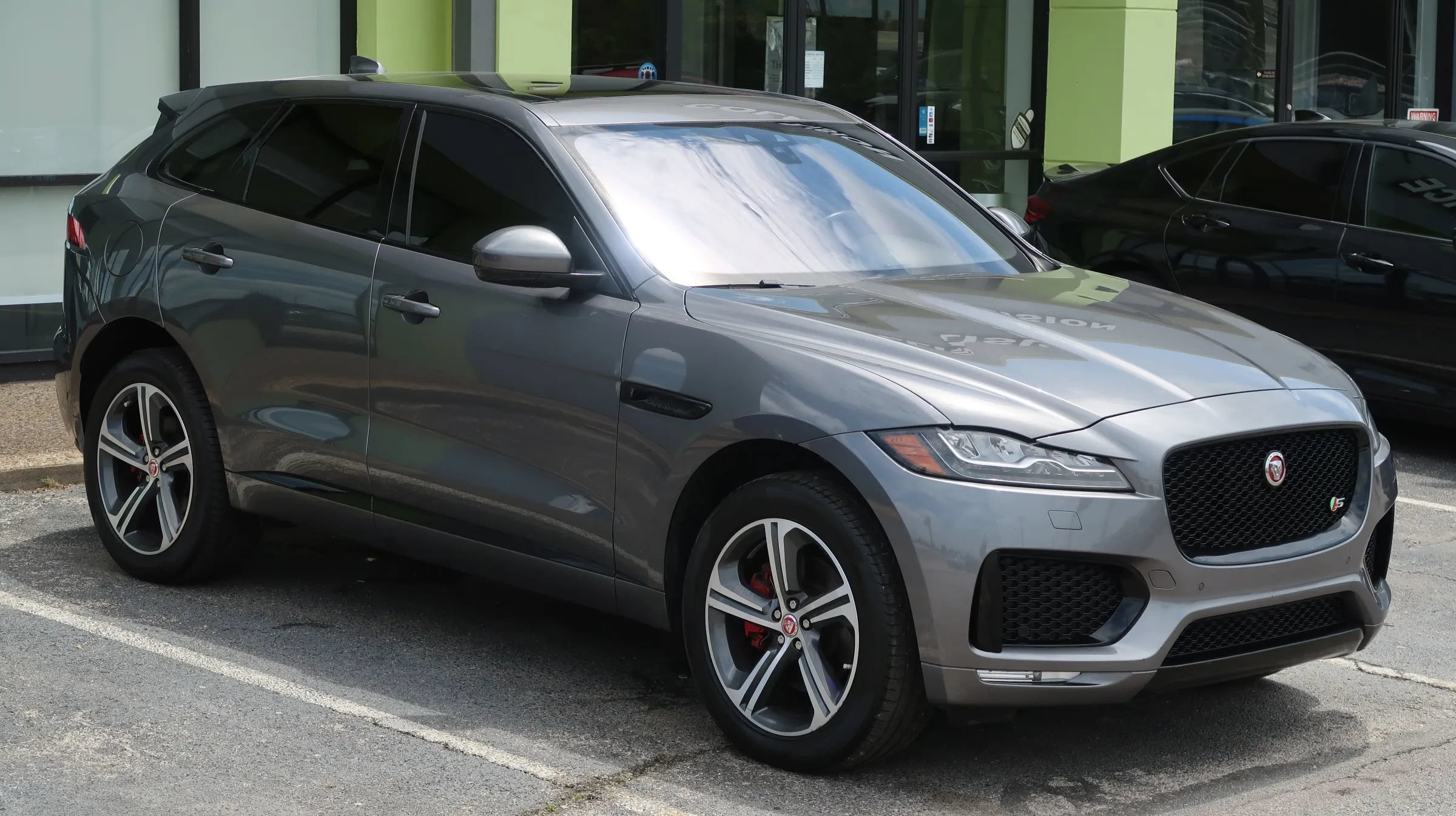 Used 2017 Jaguar F-PACE S AWD/4WD image 5