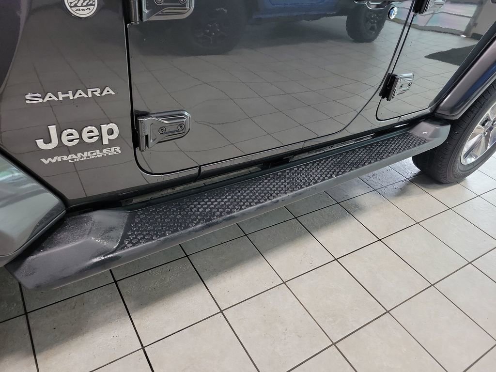 Certified 2022 Jeep Wrangler Unlimited Sahara AWD/4WD image 19