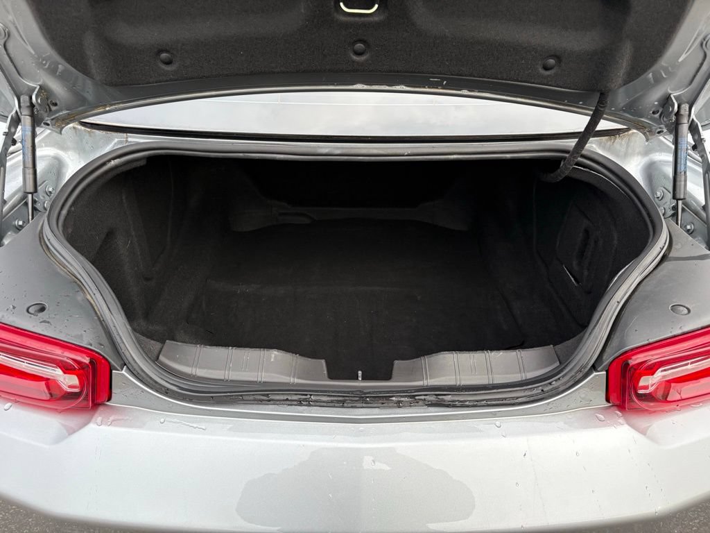 Used 2023 Chevrolet Camaro LT RWD image 11