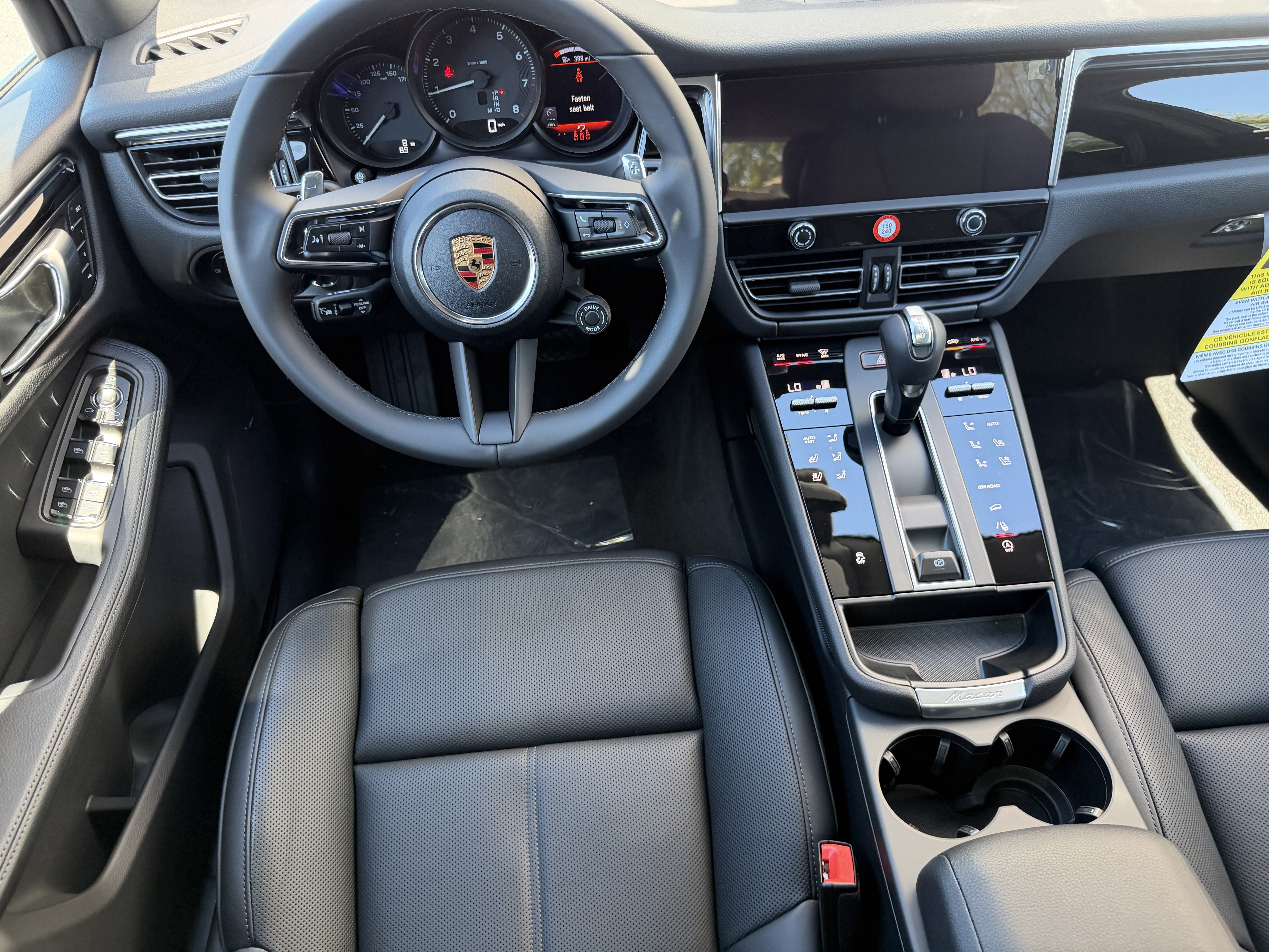 New 2026 Porsche Macan AWD/4WD image 18