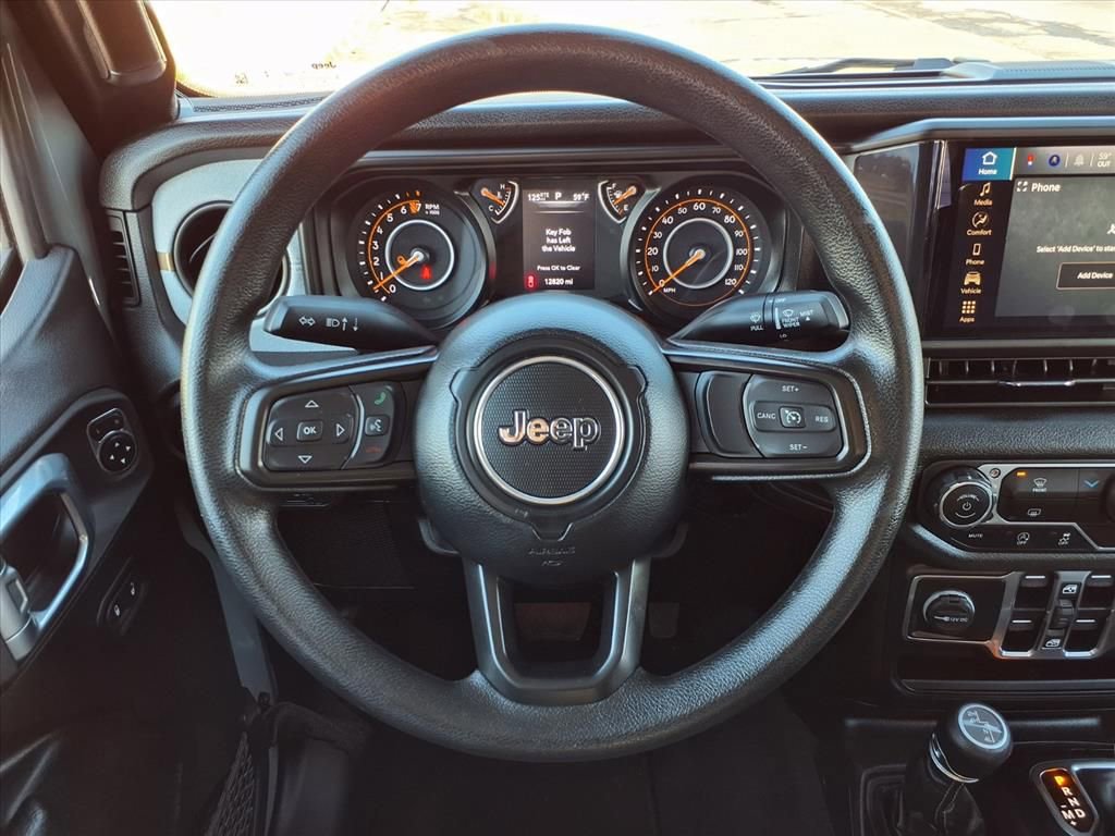 Used 2025 Jeep Gladiator Sport image 16