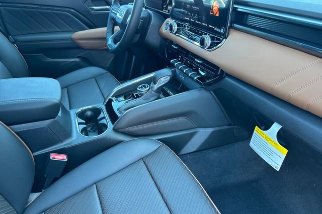 New 2026 GMC Canyon AT4 w/ Technology Plus Package image 17