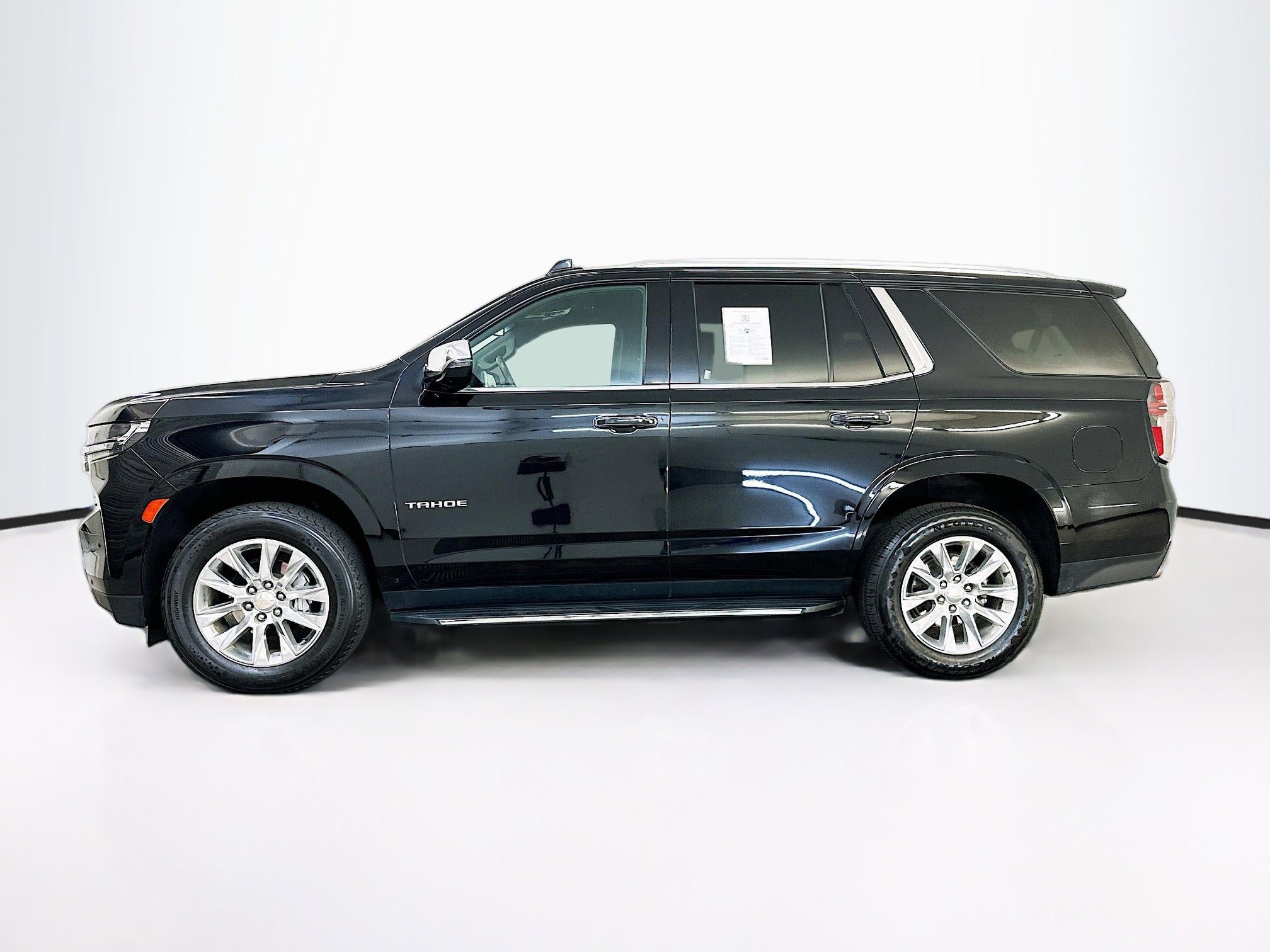 Used 2024 Chevrolet Tahoe Premier image 4