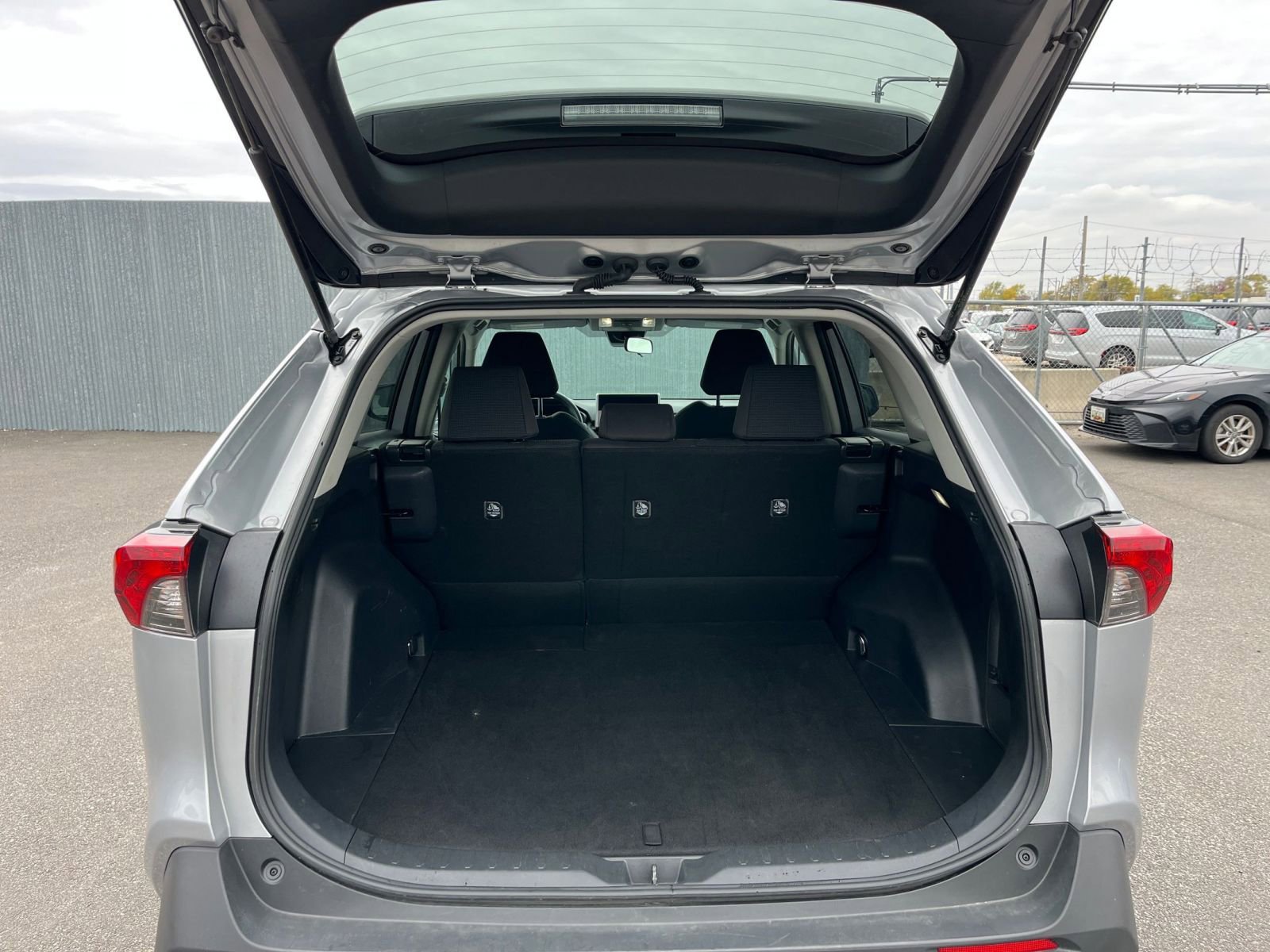 Used 2025 Toyota RAV4 LE image 30