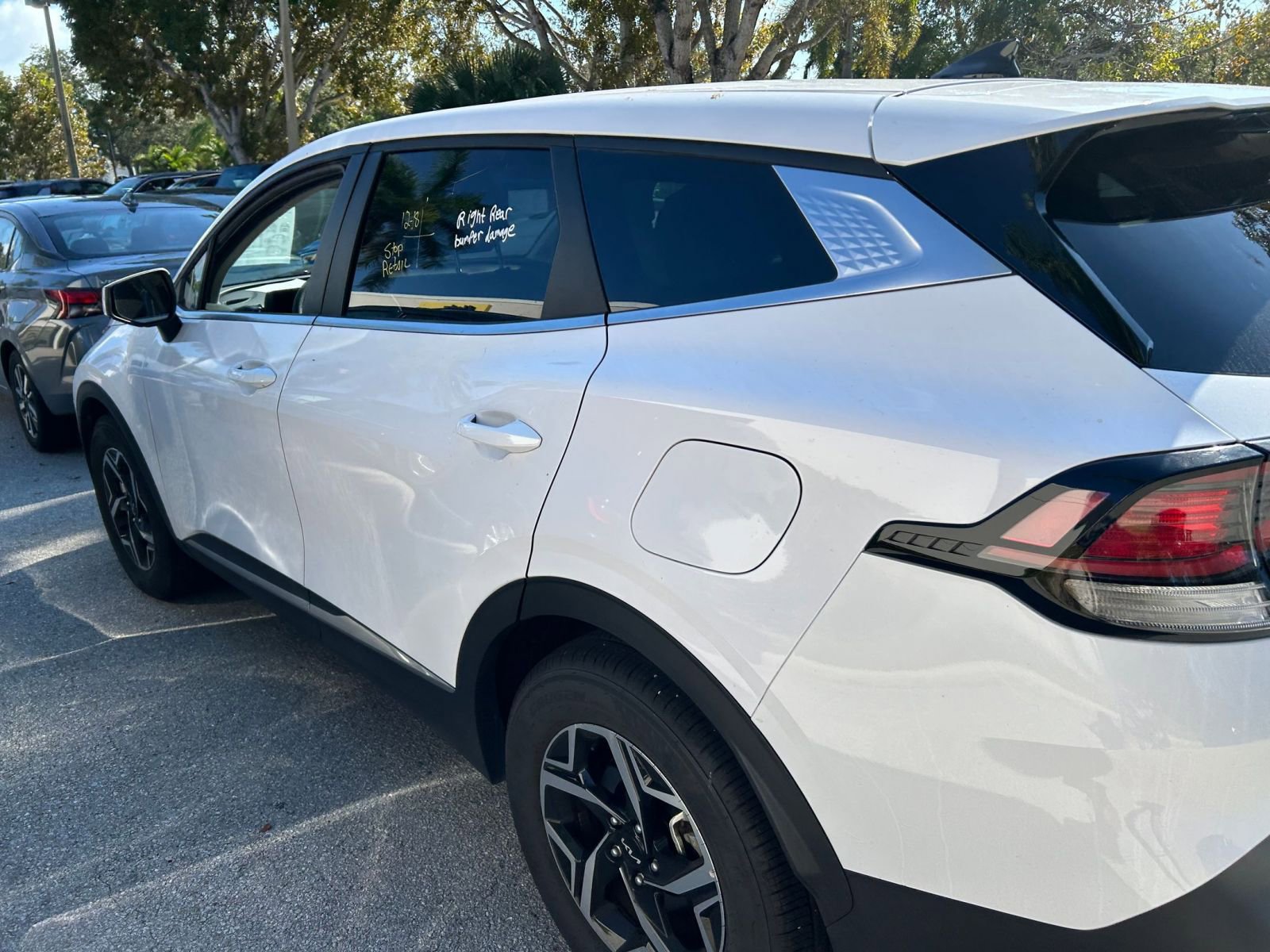 Used 2025 Kia Sportage LX image 6