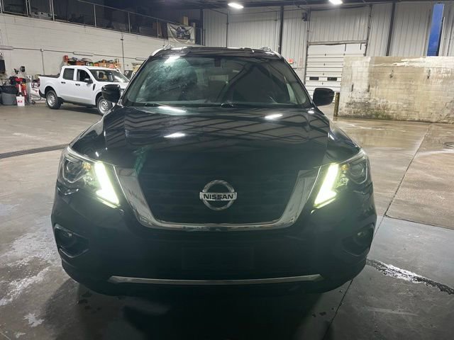 Used 2018 Nissan Pathfinder SV image 9