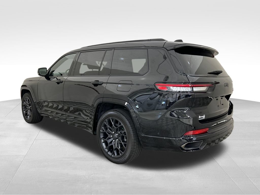Used 2025 Jeep Grand Cherokee L Summit AWD/4WD image 3