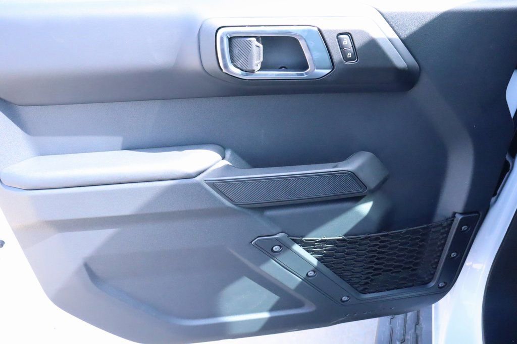 New 2025 Ford Bronco Outer Banks image 16