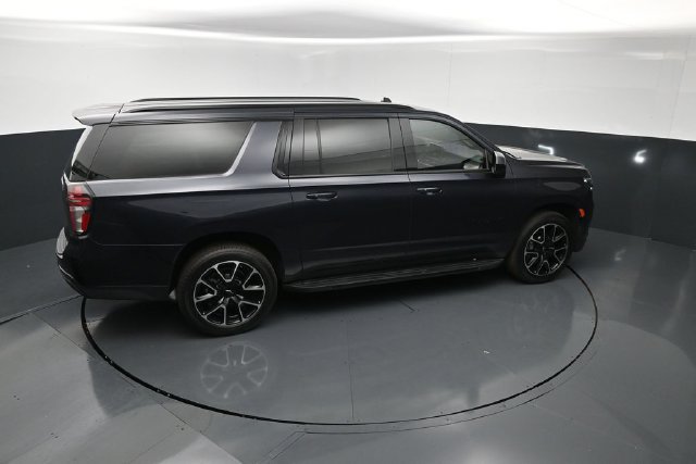 Used 2023 Chevrolet Suburban RST RWD image 29