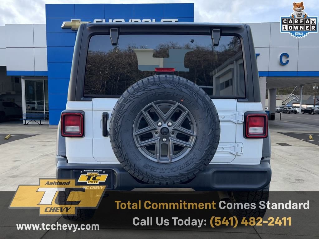 Used 2024 Jeep Wrangler Sport S image 4