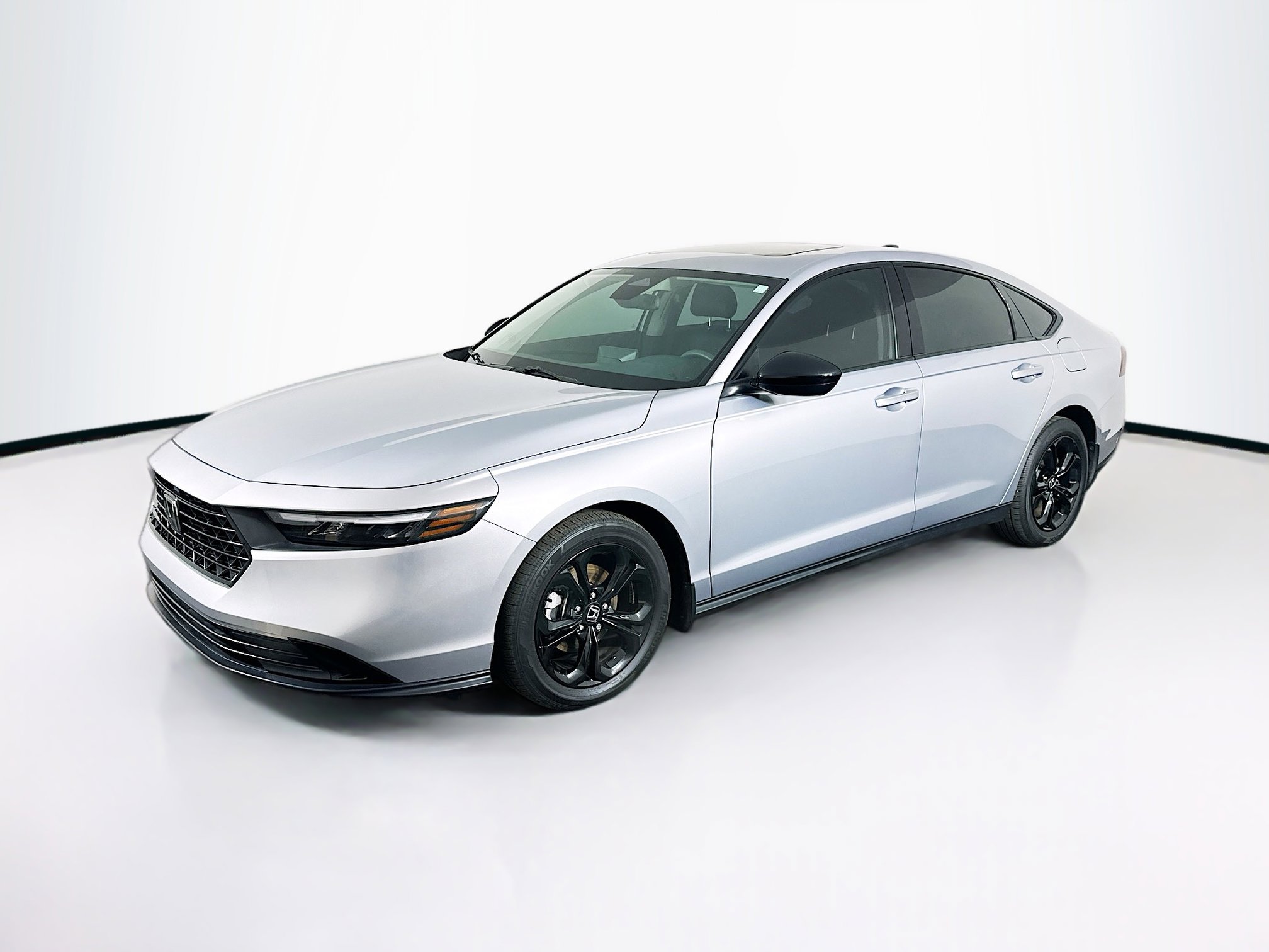 Used 2025 Honda Accord SE image 3