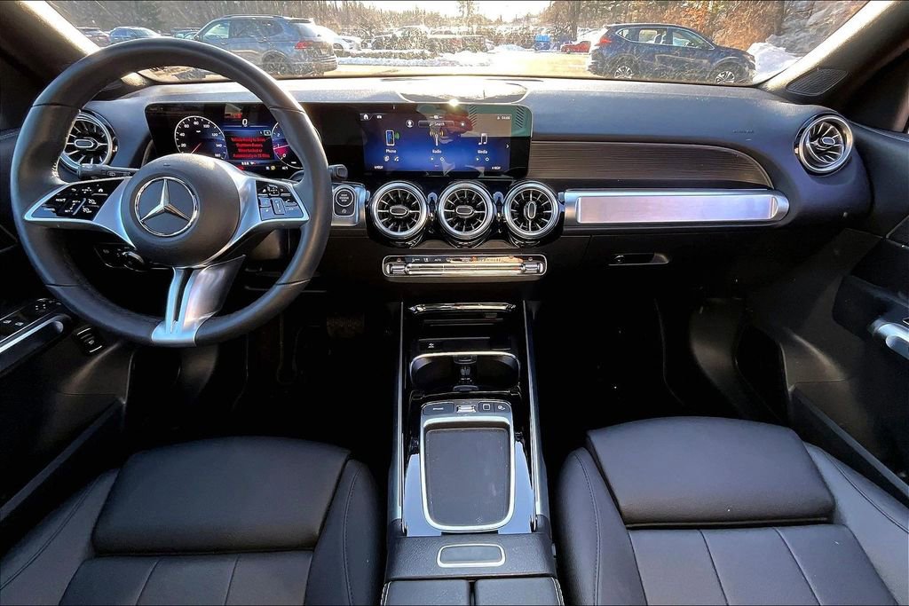 Used 2026 Mercedes-Benz GLB 250 4MATIC image 15