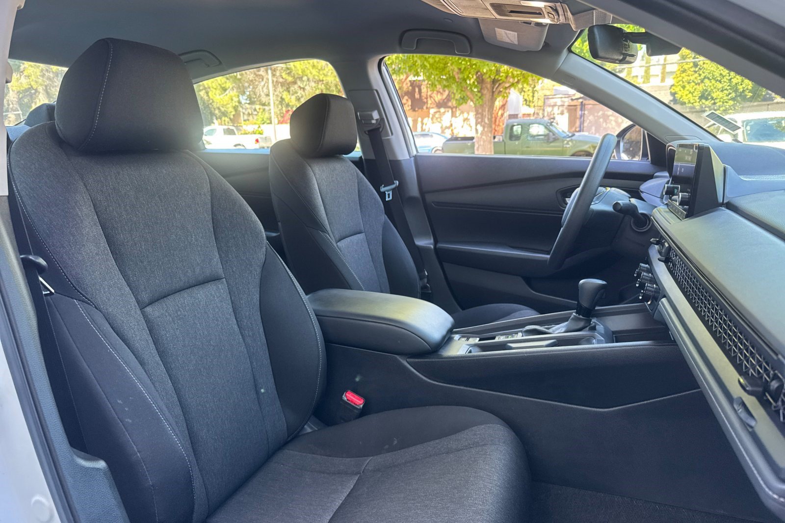 Used 2023 Honda Accord LX image 24
