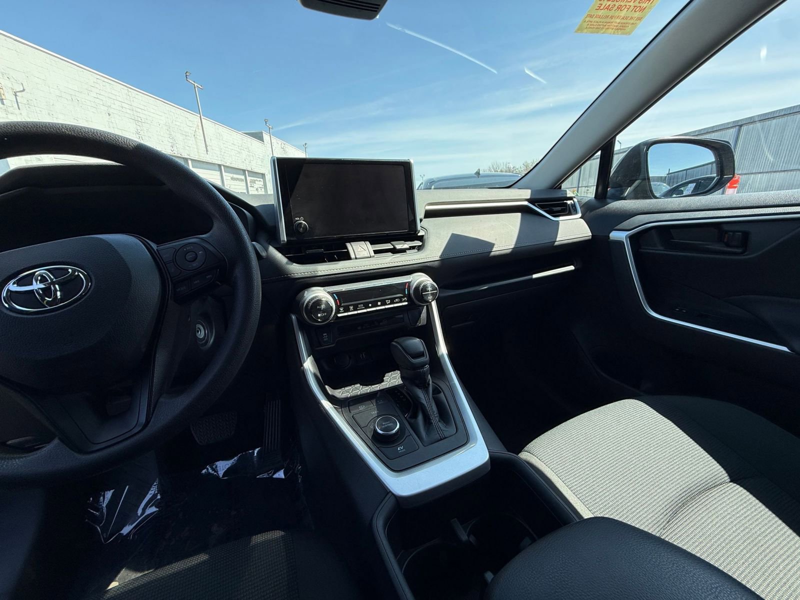 Used 2025 Toyota RAV4 LE image 17