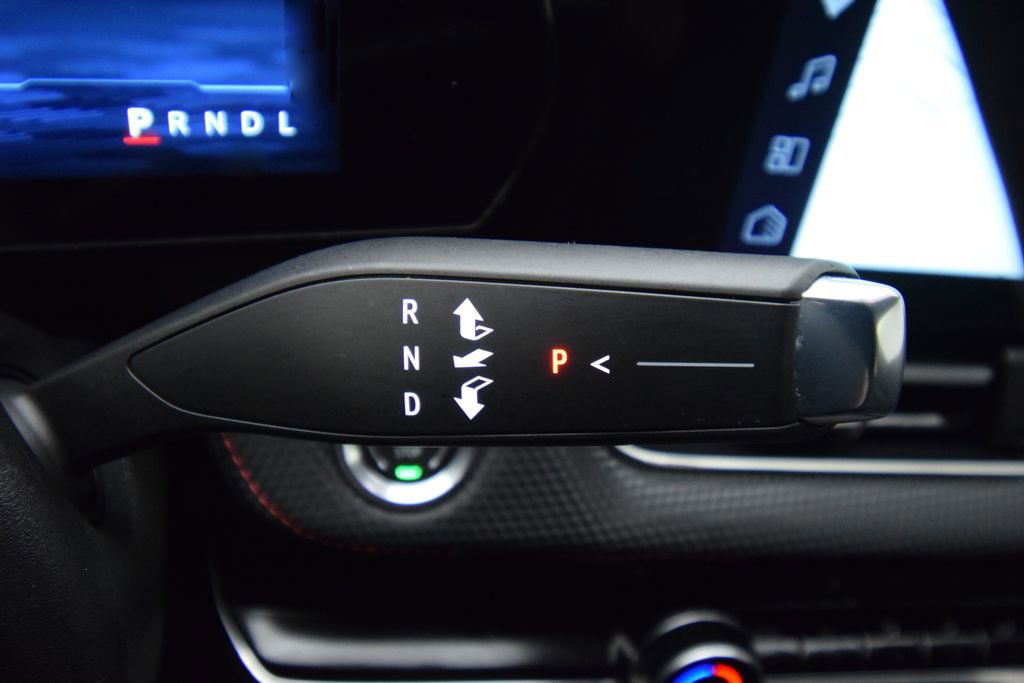 Used 2026 Chevrolet Equinox RS FWD image 25
