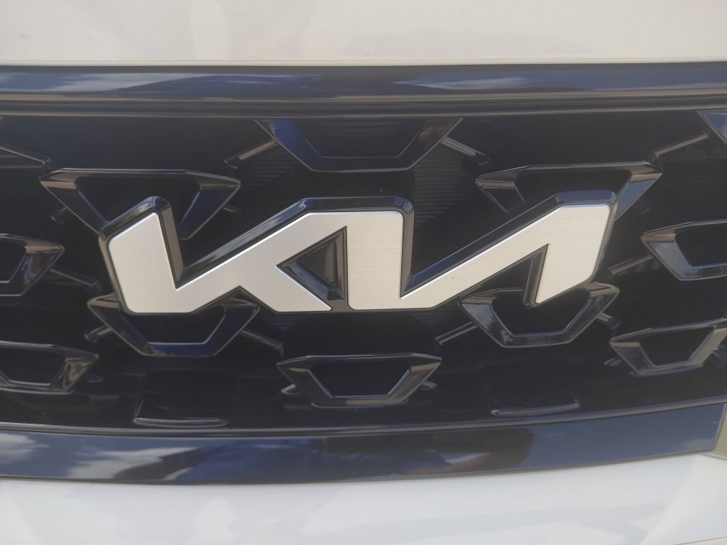 Used 2023 Kia Sorento SX FWD image 18
