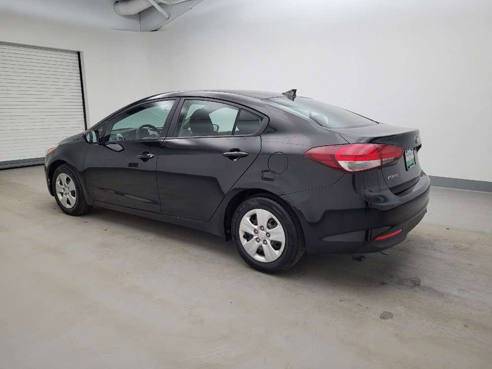 Used 2017 Kia Forte LX image 3