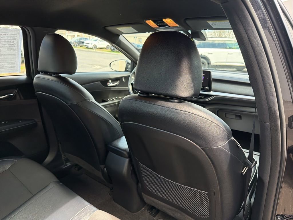Certified 2023 Kia Forte GT-Line image 15