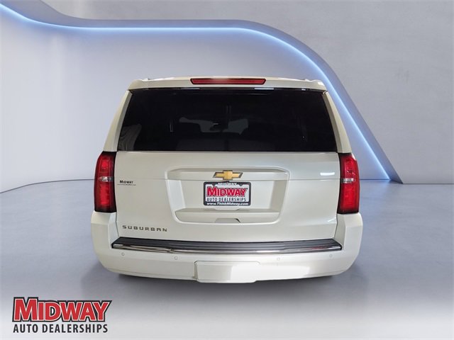 Used 2015 Chevrolet Suburban LTZ image 4