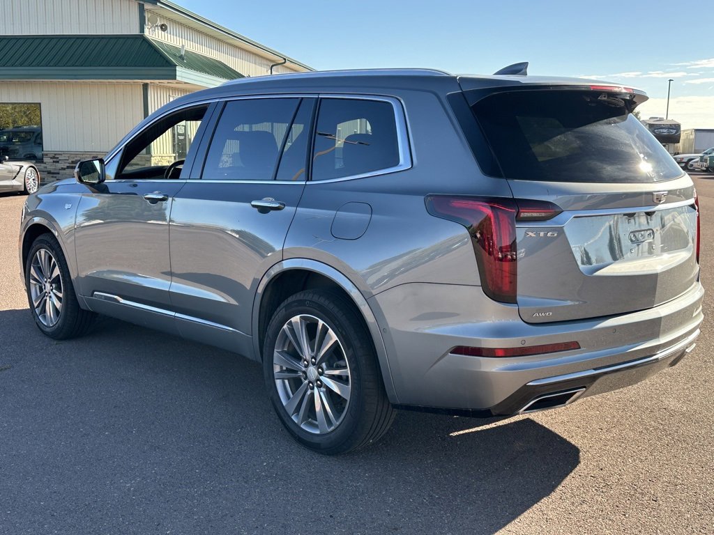 Used 2024 Cadillac XT6 Premium Luxury image 5