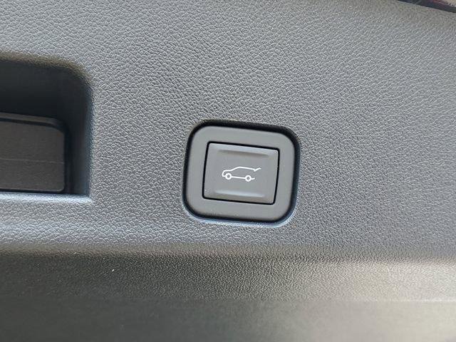 New 2026 GMC Acadia Elevation w/ LPO, Floor Liner Package FWD image 10