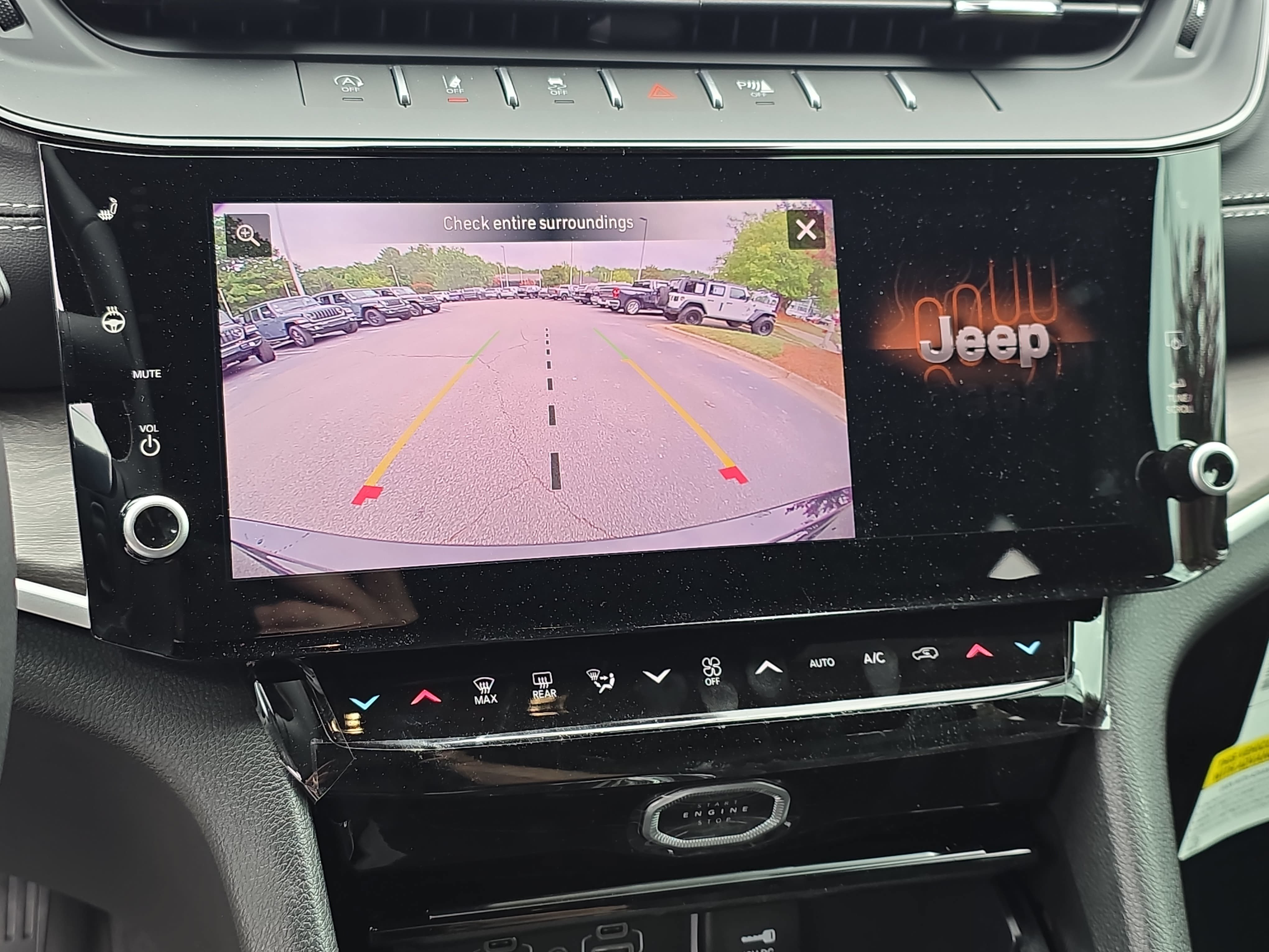 New 2026 Jeep Grand Cherokee Altitude AWD/4WD image 21