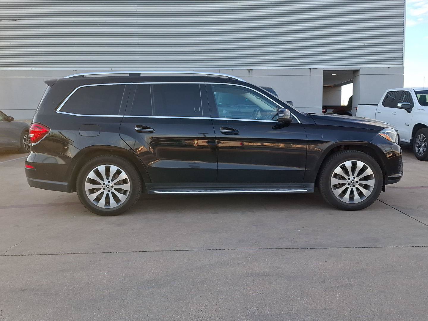 Used 2019 Mercedes-Benz GLS 450 4MATIC image 7