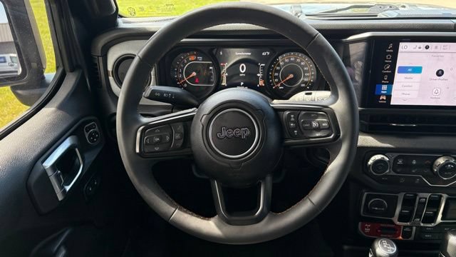 Used 2024 Jeep Wrangler Unlimited Sport AWD/4WD image 20