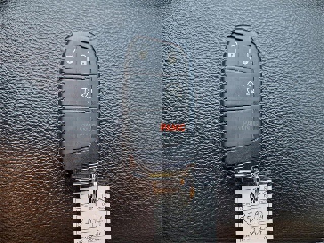 Used 2024 Jeep Compass Limited image 25