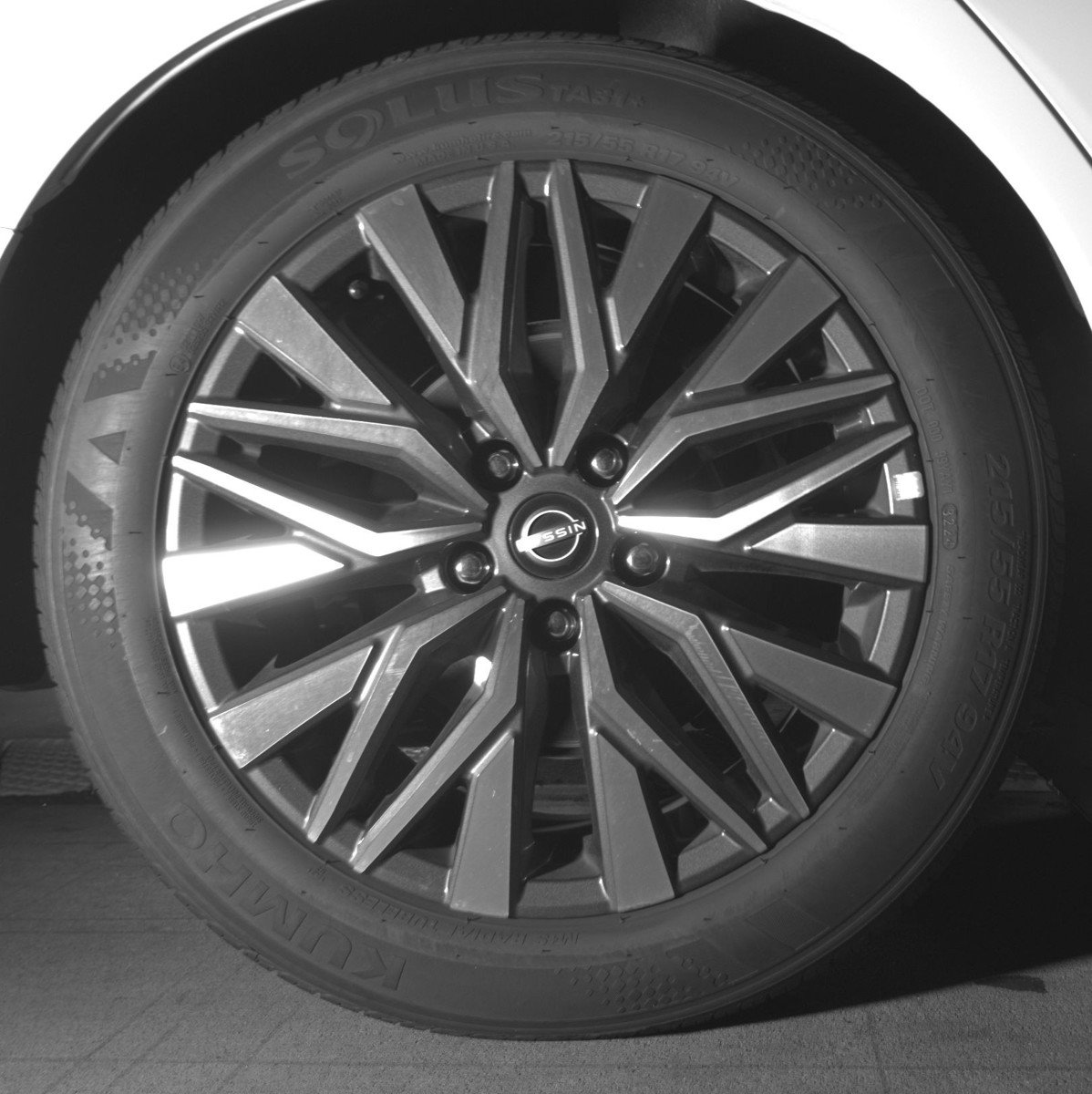 Used 2025 Nissan Altima 2.5 SV image 15