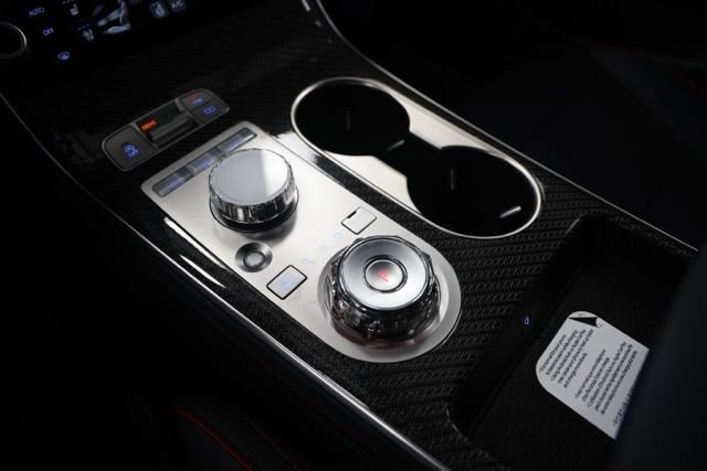 New 2027 Genesis GV70 3.5T Prestige AWD/4WD image 31