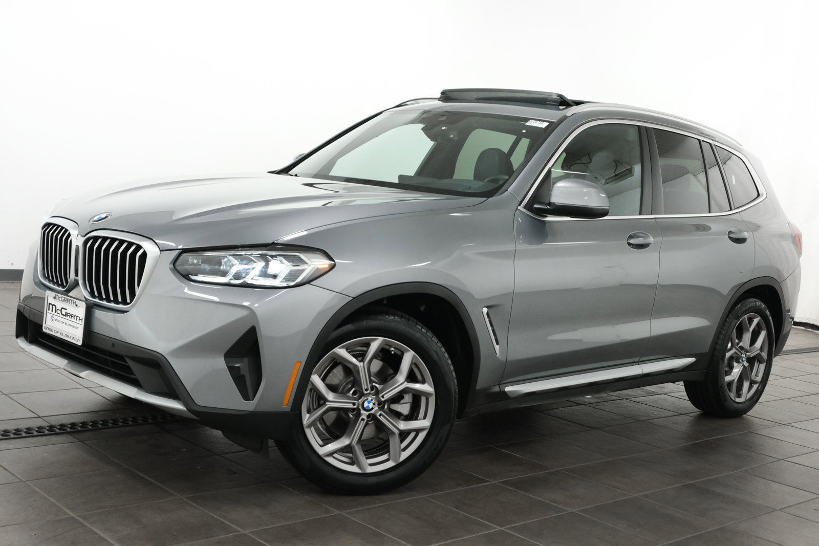 Used 2024 BMW X3 xDrive30i w/ Premium Package w/ZPA AWD/4WD image 1