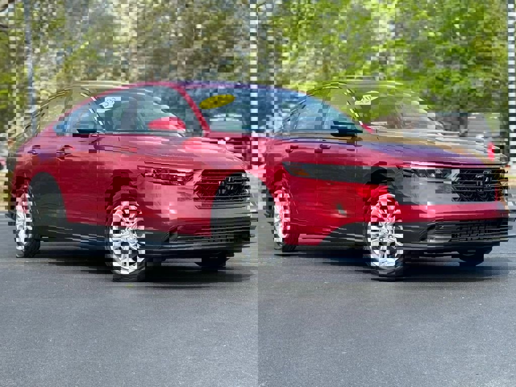 Used 2023 Honda Accord LX image 2
