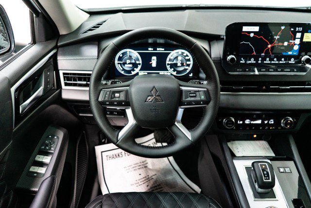 New 2025 Mitsubishi Outlander SEL image 22