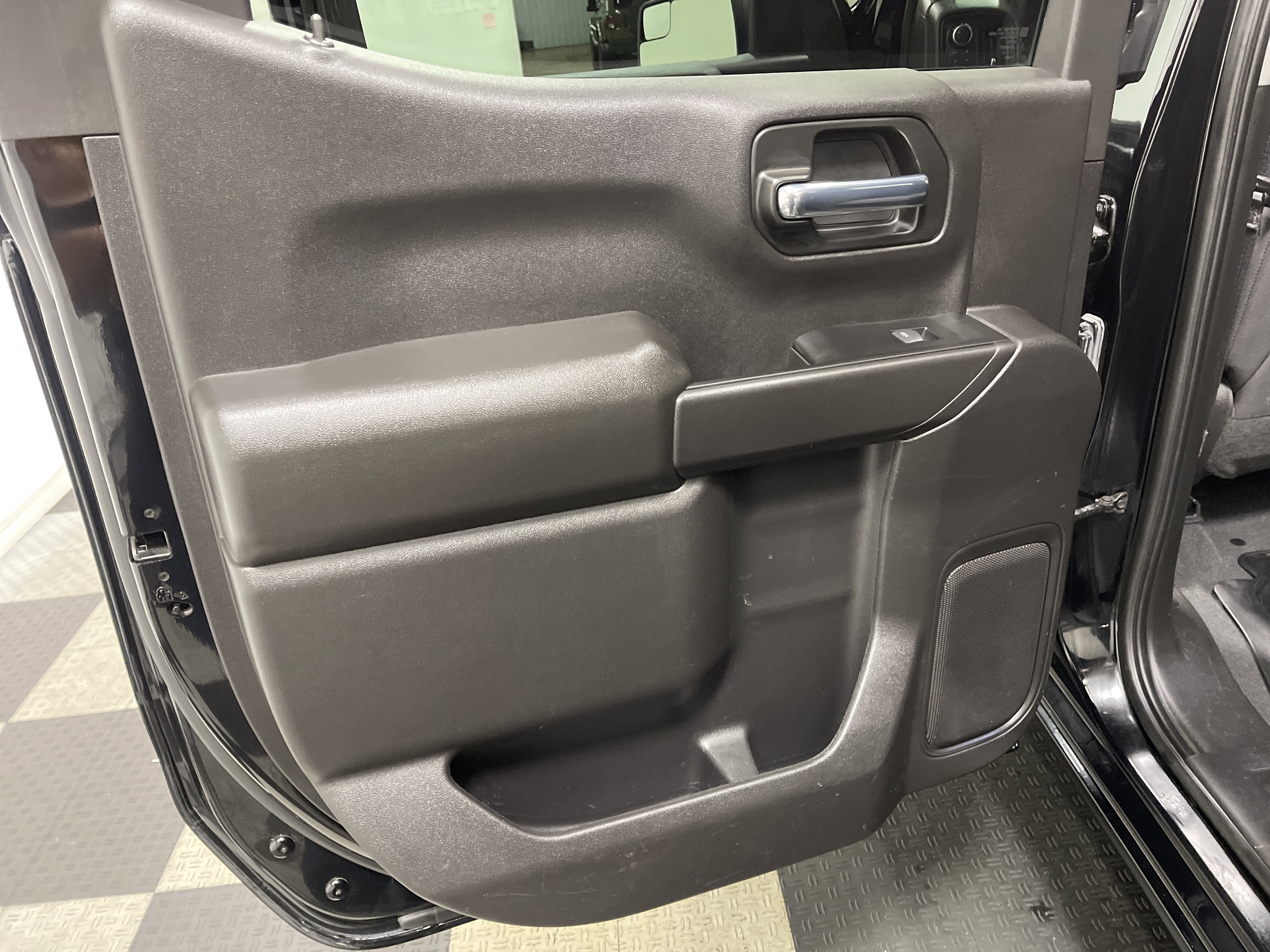 Used 2023 Chevrolet Silverado 1500 Custom Trail Boss image 15