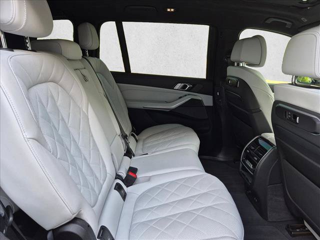 Certified 2024 BMW X7 xDrive40i w/ M Sport Package AWD/4WD image 21