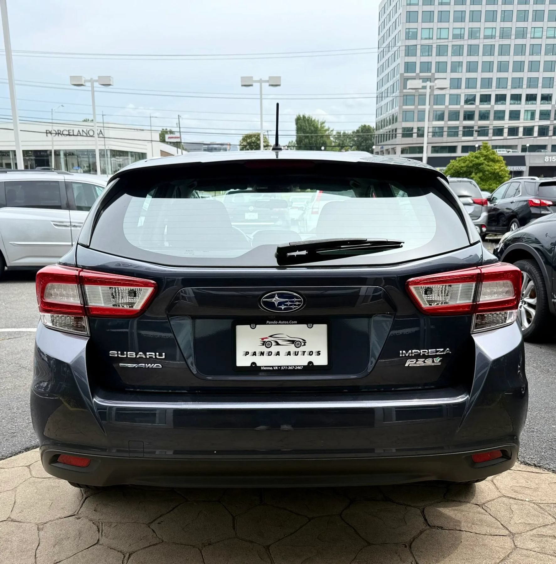 Used 2017 Subaru Impreza 2.0i AWD/4WD image 6