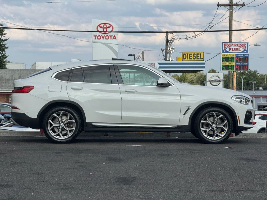 Used 2021 BMW X4 xDrive30i w/ EXECUTIVE PACKAGE w/ Premium Package AWD/4WD image 4
