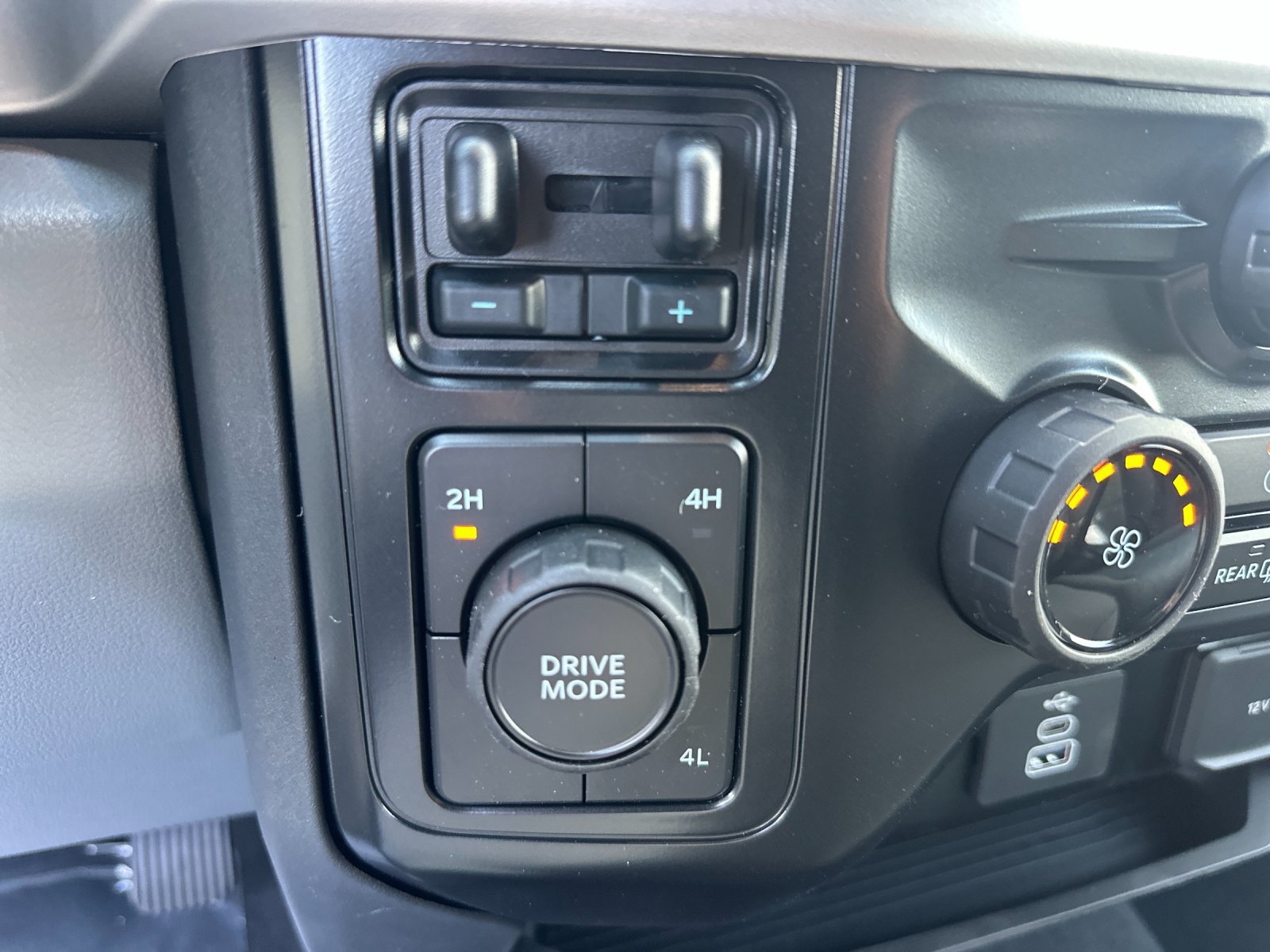 New 2026 Ford F350 XL w/ STX Appearance Package AWD/4WD image 24