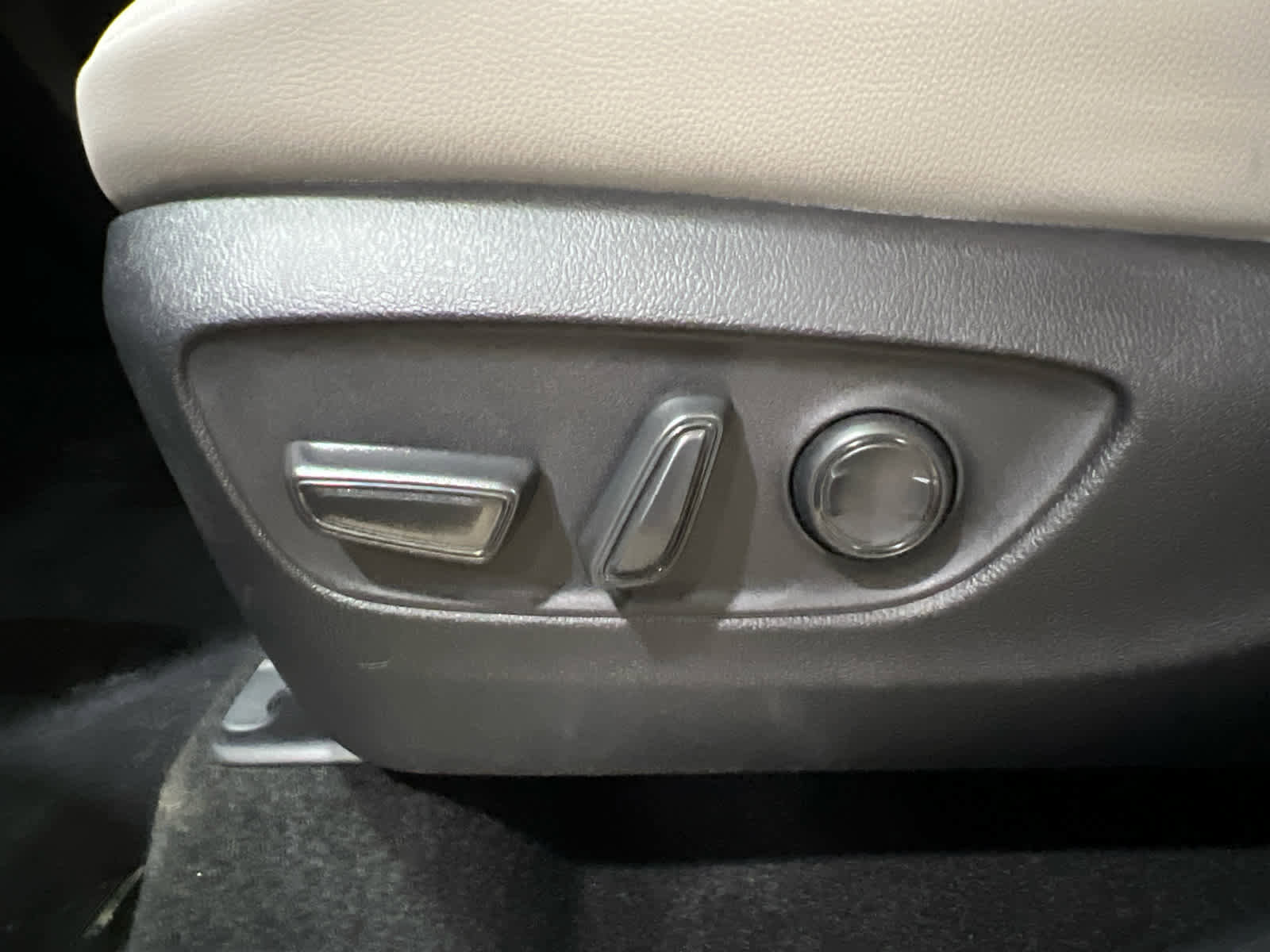 New 2026 Toyota Grand Highlander XLE image 16