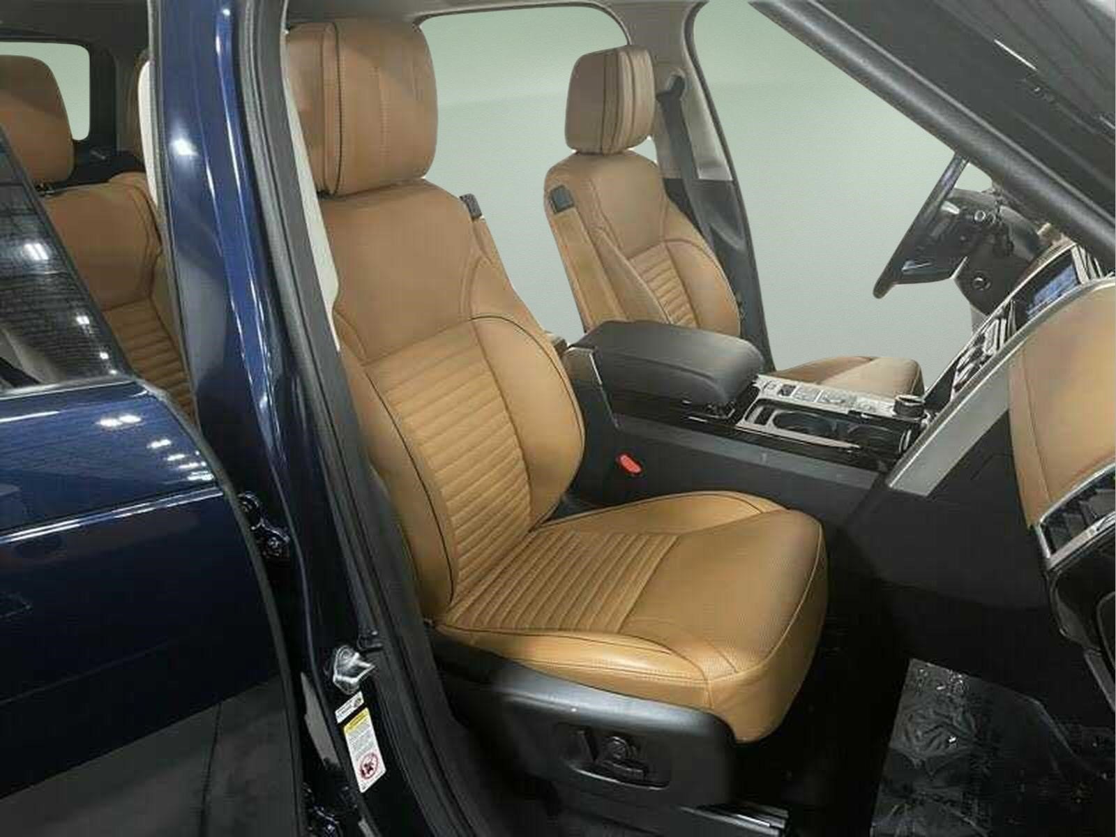 Used 2017 Land Rover Discovery HSE Luxury AWD/4WD image 12