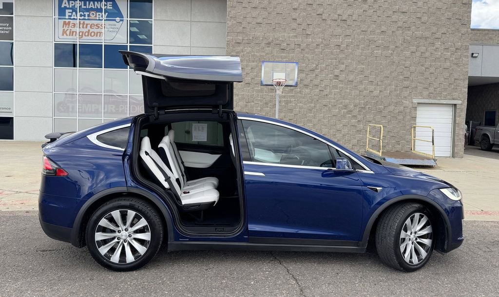 Used 2020 Tesla Model X Long Range AWD/4WD image 6