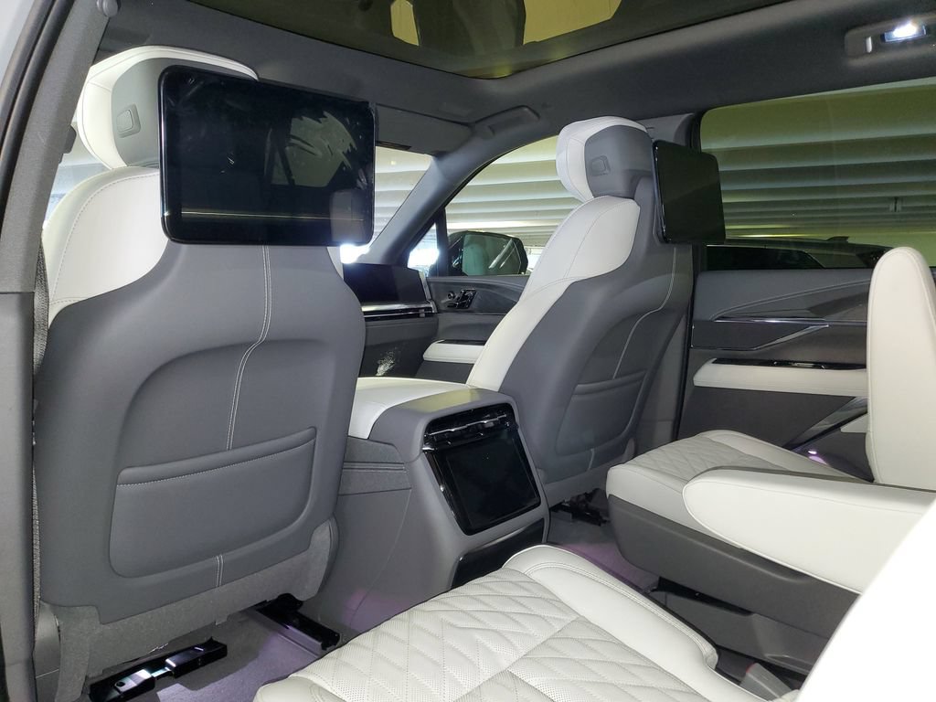 New 2026 Cadillac Escalade IQL Luxury AWD/4WD image 10