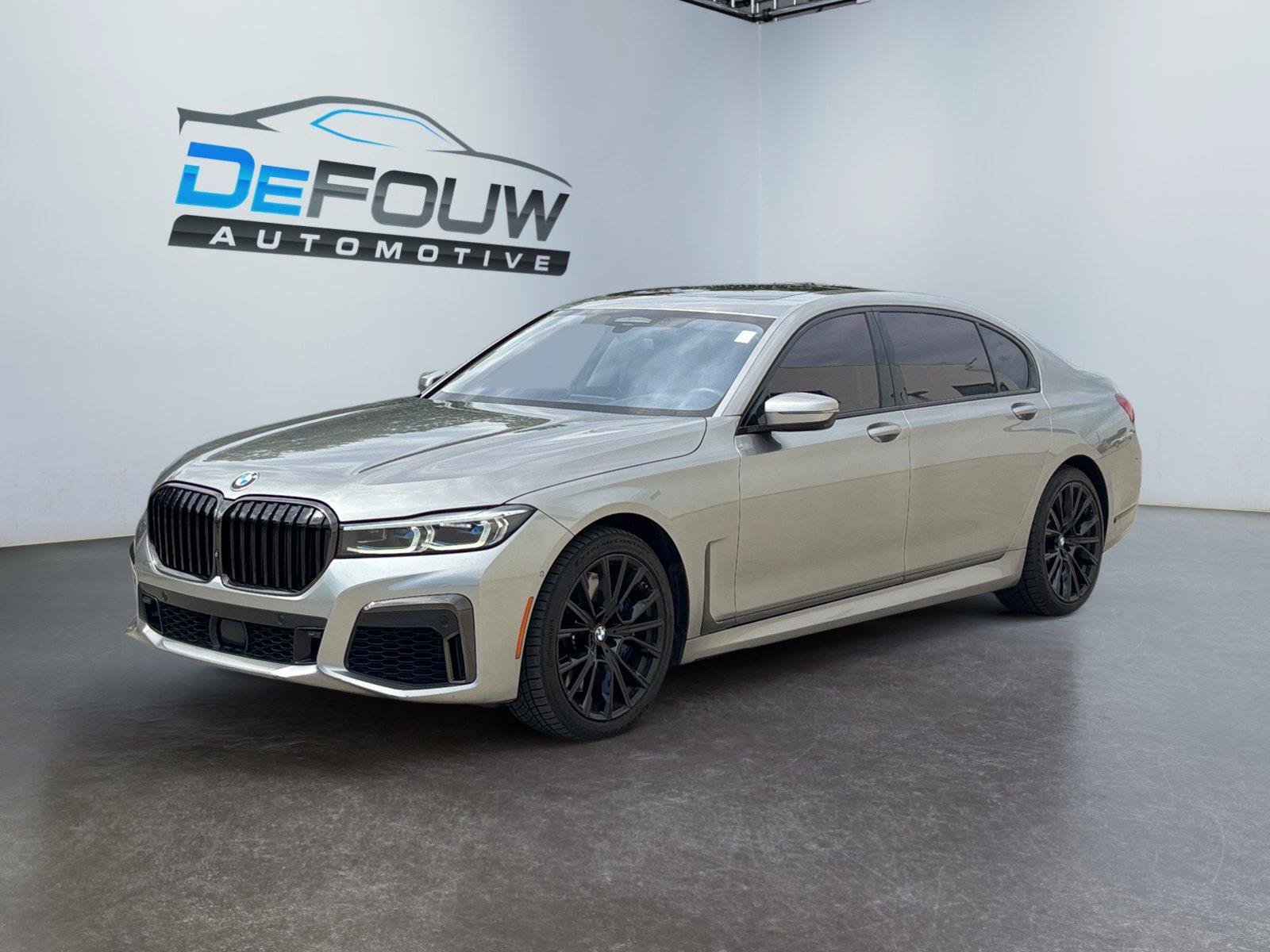 Used 2020 BMW M760i xDrive AWD/4WD image 7