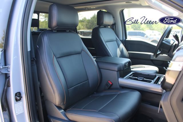 New 2026 Ford F250 Lariat w/ Black Appearance Package AWD/4WD image 7