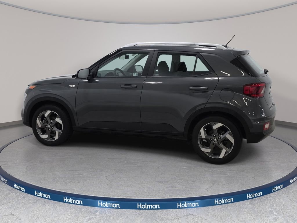 Used 2025 Hyundai Venue SEL FWD image 9