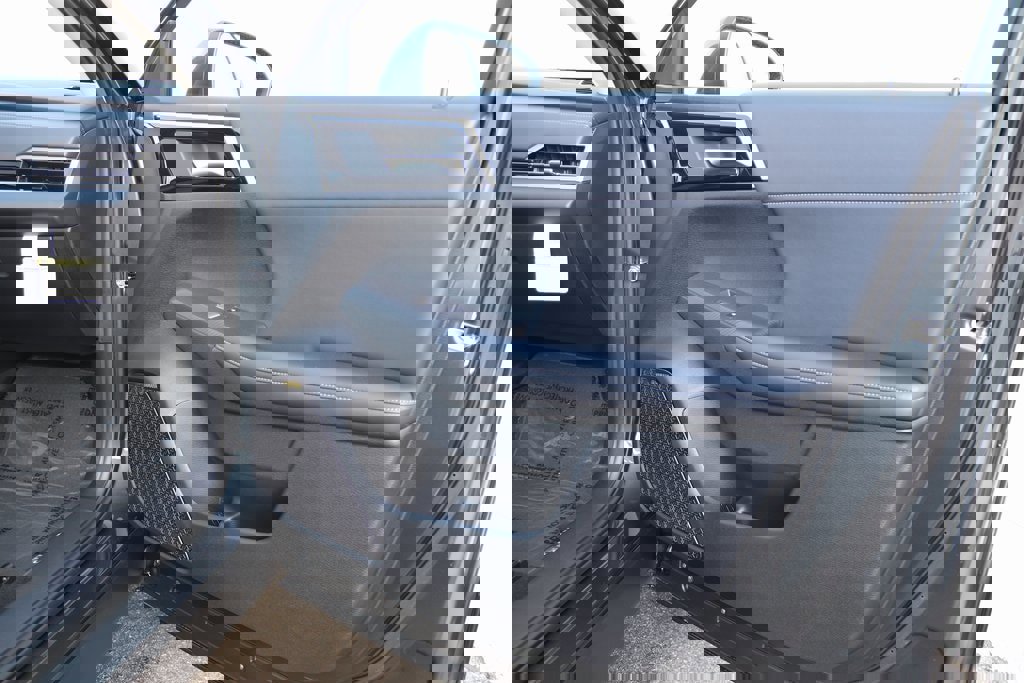 New 2026 Mitsubishi Outlander SE image 42