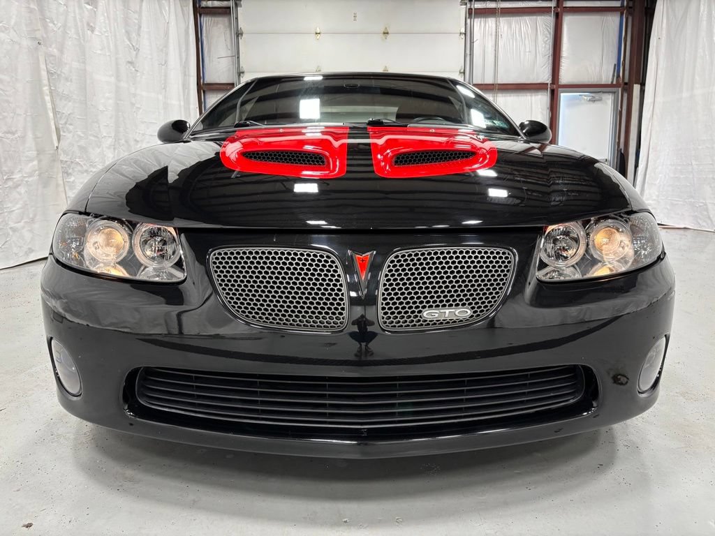 Used 2005 Pontiac GTO RWD image 2