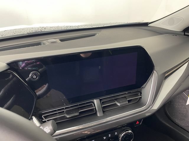 New 2026 Chevrolet Trax ACTIV w/ Driver Confidence Package FWD image 5